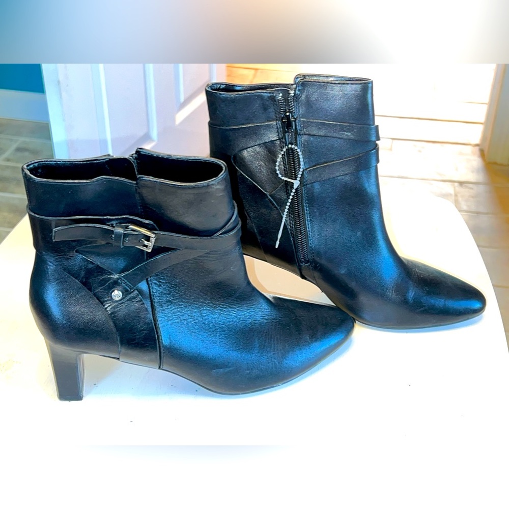 Ralph Lauren leather pointed toe booties as 6.5 NWOT